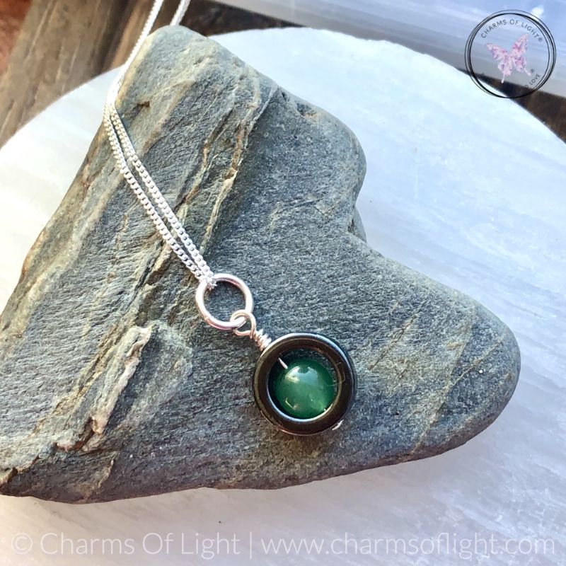Hematite Gemstone Fidget Necklace (Green Aventurine)